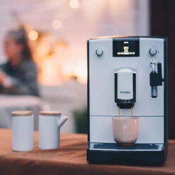 NICR 560 Caferomatica -Kaffeeserie Geschäft 105021 105021 nivona nicr 560 weiss chrom mood 2