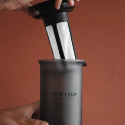 Cold Brew Kit Mit Filter -Kaffeeserie Geschäft 105090 105090 goat story cold brew kit mit filter filtereinsatz
