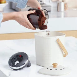 Sage Puck Sucker -Kaffeeserie Geschäft 105723 105723 sage puck sucker moodbild ausklopfen